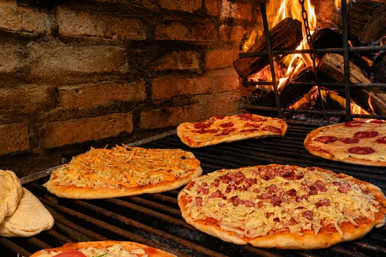 Catering: pizzas al horno de leña